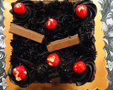 A picture of step 13 of Kit Kat cake.