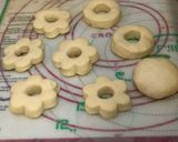 Foto langkah ke 4 dari resep Eggless donat kentang.