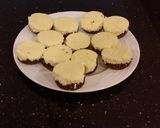 A picture of step 12 of Individual Vanilla Cheesecakes with Chocolate Ganach Topping.