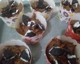 Foto langkah ke 6 dari resep Chocolate Muffin With Oreo - tanpa mikser.