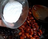 Foto langkah ke 3 dari resep Spicy Candied Almond.