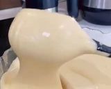 Hình bước làm 3 của món Trứng đánh kem ăn kèm bánh mì