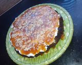 صورة لخطوة 4 من وصفة كيكة الشوكولاتة والكراميل 🥧