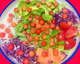 Foto del paso 2 de la receta: Ensalada  súper colorida de Verano con Cerezas y Vegetales !