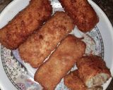 A picture of step 5 of Chicken bread rolls.