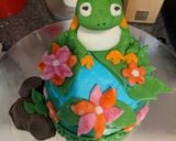 A picture of step 16 of Frog cake 🐸.