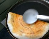 உப்புமா தோசை(upma dosai recipe in tamil) ரெசிபி ஸ்டேப் 3 புகைப்படம்