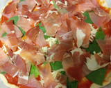 Foto del paso 1 de la receta: Pizza de salmón y serrano con masa quebrada