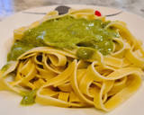 Foto del paso 5 de la receta: Tagliatelli con pesto de espinacas