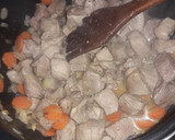 Foto del paso 3 de la receta: Carne de cerdo en salsa