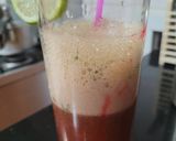 A picture of step 4 of O brown mocktail.