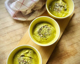 Foto del paso 3 de la receta: Salmorejo verde de aguacate y manzana (en Thermomix)