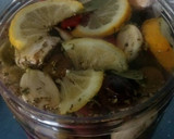 Foto del paso 4 de la receta: Aceitunas machadas aliñadas