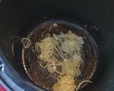 Une image de l'étape 2 de Poulet au coca sauce forestière 😋.