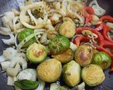Foto del paso 2 de la receta: Pasta con coliflor y repollitos