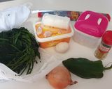 Foto del paso 1 de la receta: 🥢Saquitos de queso de cabra, espinacas y cebolla roja
