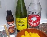 Foto del paso 1 de la receta: Ponche de melocotón (con alcohol)