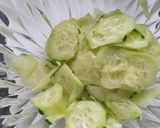 A picture of step 6 of Easy couscous with refreshing cucumber salat.