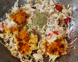 झटपट रंगीला पुलाव (jhatpat rangila pulav recipe in marathi) रेसिपी स्टेप 2 फोटो 
