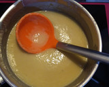 Foto del paso 2 de la receta: Crema de espárragos blancos y huevo flor con mousse de pato