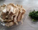 Foto del paso 3 de la receta: Setas al Ajillo (Menú Vegano)
