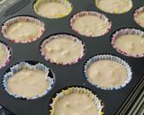 A picture of step 5 of Apple Cupcakes.