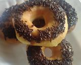 Foto langkah ke 10 dari resep Donat montok white ring mudah.