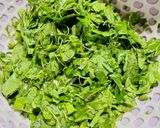 Hình bước làm 1 của món Canh gà lá giang
