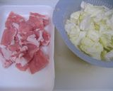 A picture of step 1 of Stir Fried Cabbage and Pork with Tomato Sauce.