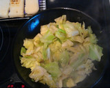 A picture of step 3 of Cabbage Mochi.