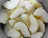 A picture of step 2 of Easy Pear Compote.