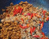 Foto langkah ke 3 dari resep Thai Chicken Basil /Tumis Ayam Cincang ala Thai.