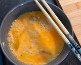 A picture of step 5 of 親子丼 (Oyakodon).
