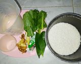 Foto langkah ke 1 dari resep Nasi uduk hijau rice cooker.
