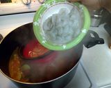 A picture of step 11 of Mexican shrimp soup (Caldo de Camarón).