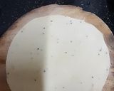 A picture of step 2 of Mini lcecream Cones.
