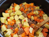 Guiso de carne con papa y zanahoria