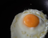 Foto del paso 9 de la receta: Arepas de plátano maduro con "queso" y huevo frito🍳