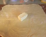 A picture of step 5 of sunshines sticky buns.