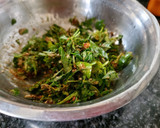 A picture of step 2 of Rasa valu Undhiyu.