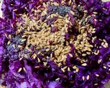 Foto del passaggio 2 della ricetta Insalata di cavolo viola