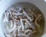 A picture of step 2 of Daikon Radish & Shimeji Mushroom Soup, with Wei-pa.