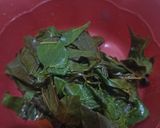 Foto langkah ke 2 dari resep Sayur Daun Singkong Mudah Sederhana Lembut Tidak Keras.