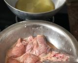 A picture of step 1 of Chicken lababdar.
