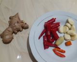 Foto langkah ke 2 dari resep Ayam Goreng Jahe.