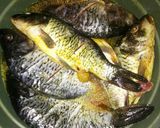 Foto langkah ke 1 dari resep Ikan Mas sambal PeCak Betawi.