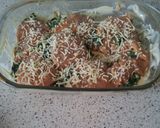 A picture of step 3 of Spinach and cheese filled chicken.