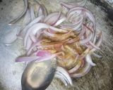 A picture of step 2 of Hadin salat.