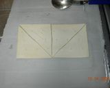 A picture of step 2 of With Puff Pastry and a Chocolate Bar ☆ Triangle Chocolate Pies▲.