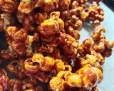 Foto langkah ke 6 dari resep Salted Caramel Popcorn - ala Gordon Ramsay.